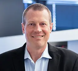 Josh Fluecke Headshot